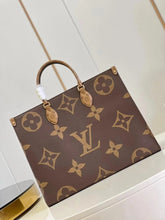 Shoulder Bags