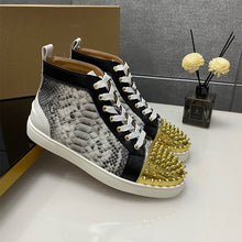 Sneaker