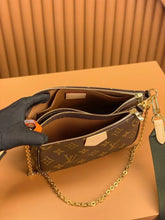 Shoulder Bags