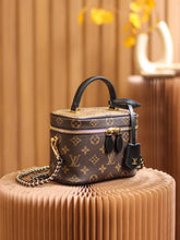 Shoulder Bags