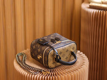 Shoulder Bags