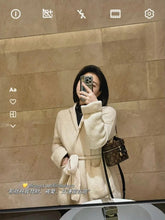 Shoulder Bags