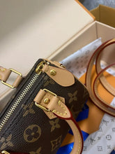 Crossbody Bags