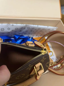 Crossbody Bags