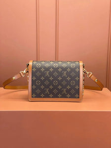 Crossbody Bags