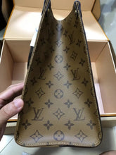 Shoulder Bags