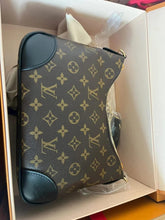 Crossbody Bags