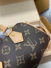 Crossbody Bags