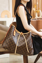 Shoulder Bags