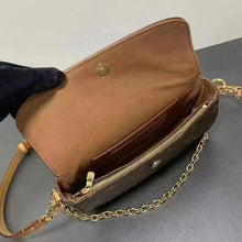 Shoulder Bags