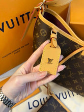 Shoulder Bags