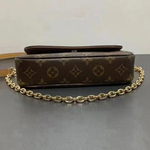 Shoulder Bags