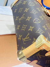Shoulder Bags