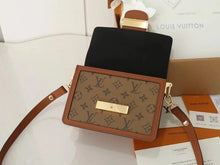 Shoulder Bags
