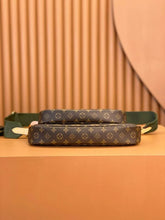 Shoulder Bags