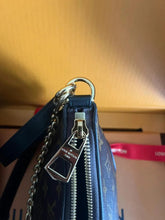Crossbody Bags