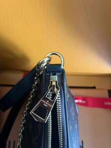 Crossbody Bags