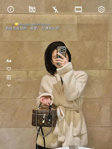 Shoulder Bags