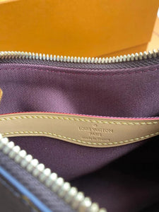 Shoulder Bags