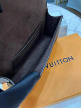 Shoulder Bags