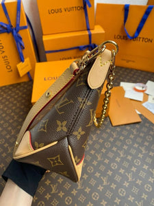 Shoulder Bags