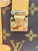 Shoulder Bags