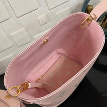 Shoulder Bags