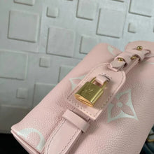 Shoulder Bags
