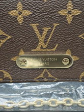 Shoulder Bags