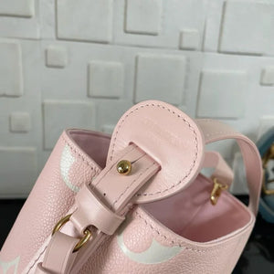 Shoulder Bags