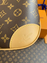 Shoulder Bags