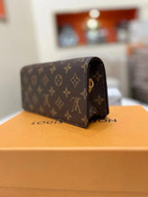 Shoulder Bags