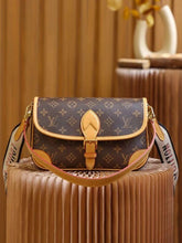 Shoulder Bags