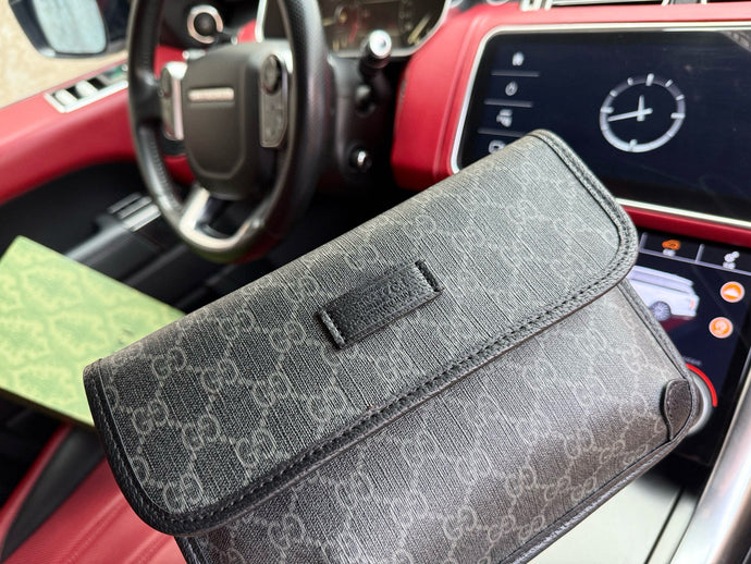 Shoulder Bags